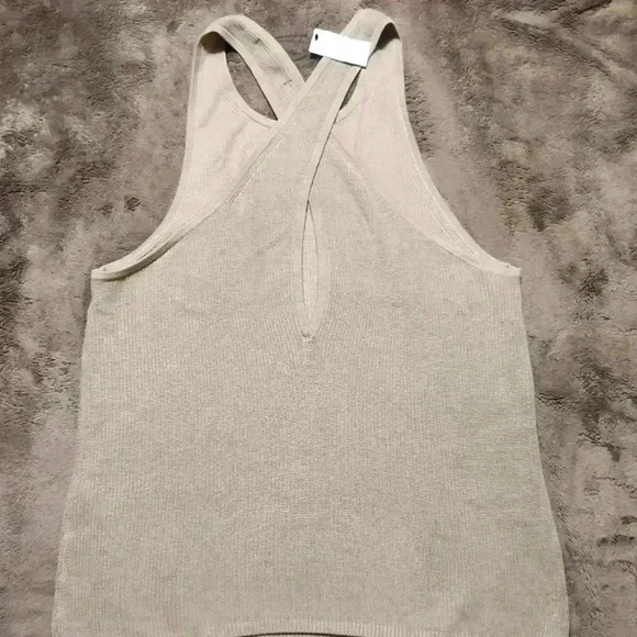 BANANA REPUBLIC REVERSE CROSS-BACK TANK - Picture 7 of 10